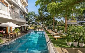 Ha Ocean Front Hotel And Apartment